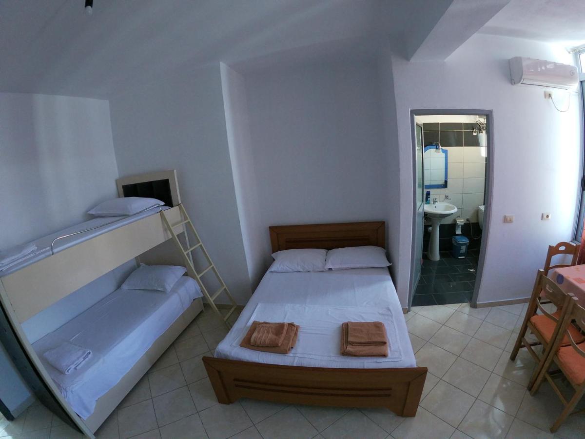 Honey Apartments Near Promenade Saranda Kültér fotó