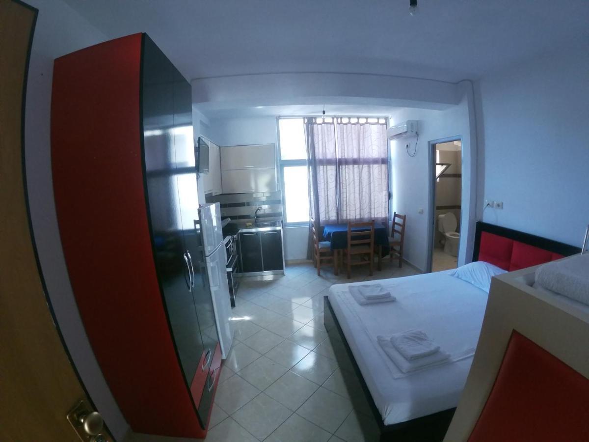 Honey Apartments Near Promenade Saranda Kültér fotó