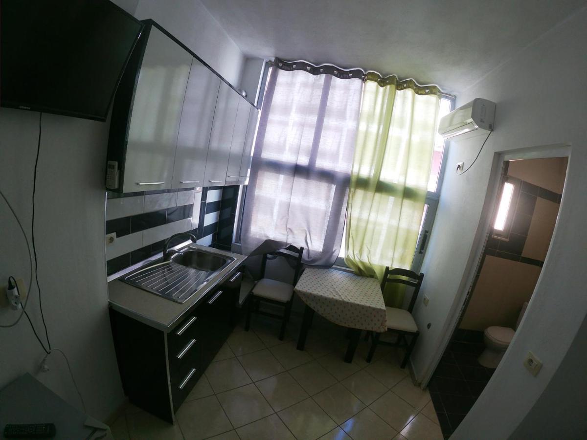 Honey Apartments Near Promenade Saranda Kültér fotó